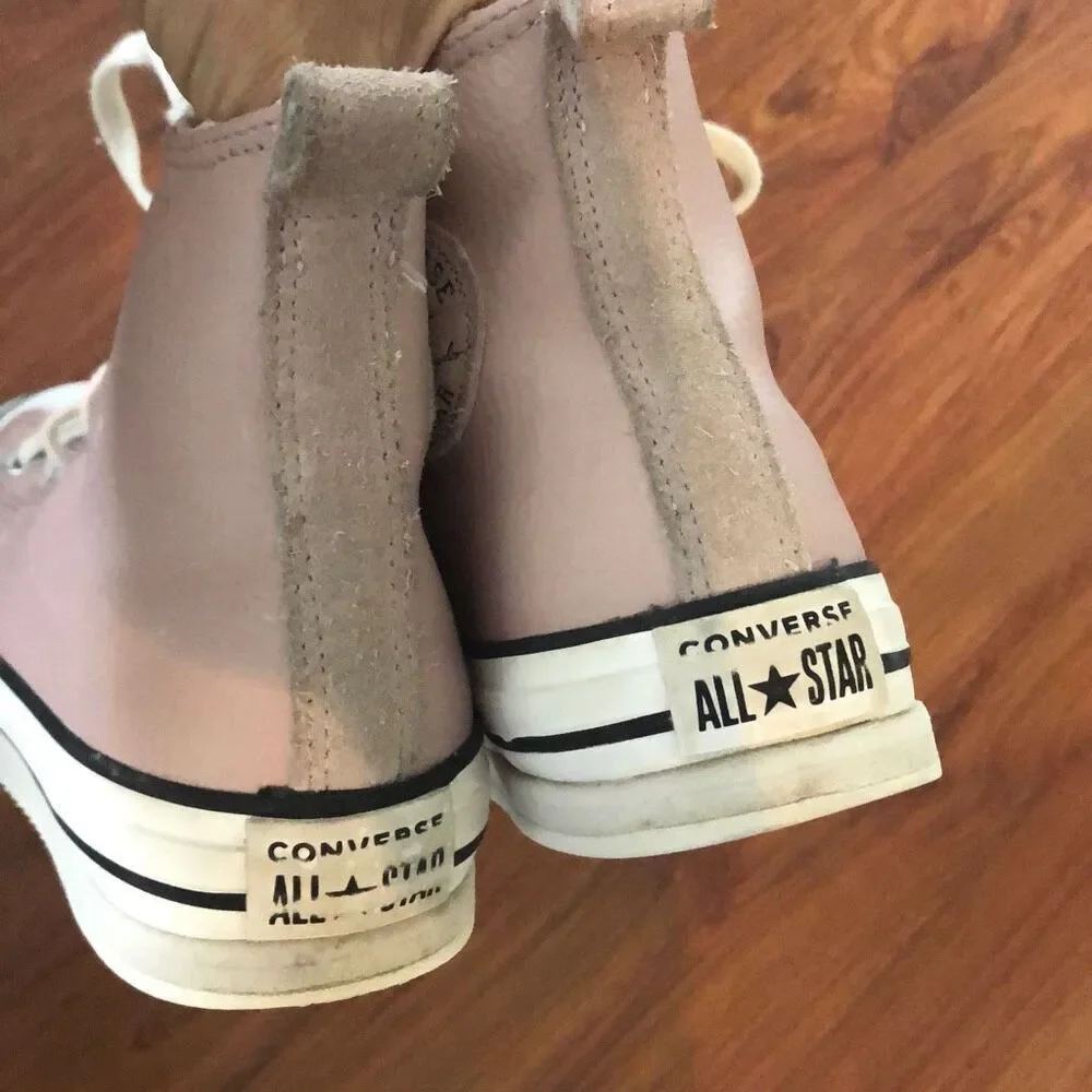 Converse Chuck Taylor Blush pink leather high tops kids 4